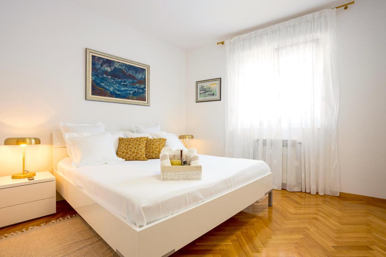 Lux Holiday Apartment Tony @ 10 Min Znjan Beach Split Zewnętrze zdjęcie