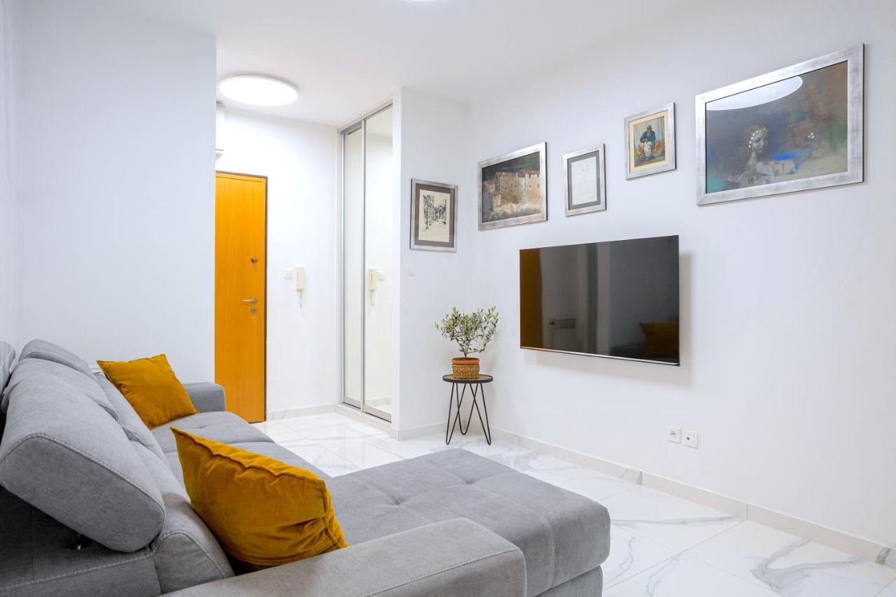 Lux Holiday Apartment Tony @ 10 Min Znjan Beach Split Zewnętrze zdjęcie